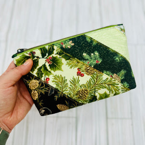 Winter Patchwork Zipper Pouch