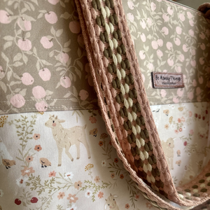 Mae Zipper Tote Bag Pattern + Video