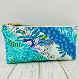 BeMandyThings Botanical tote and pouch set with vibrant floral patterns and a stylish design