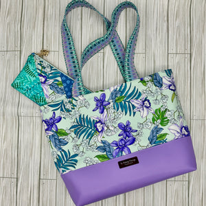 Botanical tote and pouch set by BeMandyThings in vibrant floral designs with spacious interior